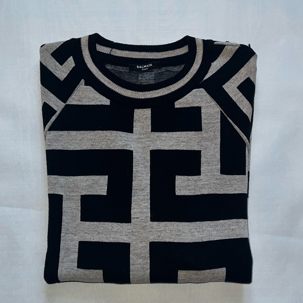 Balmain Large Monogram Sweater - Picture 8 of 8